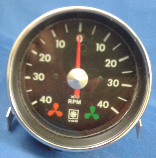 VDO MARINE Engine Synchronizer Gauge 3-1/8" DIAM +/- 400 RPM