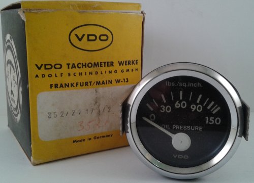 VDO Gauge 0-150 PSI Oil Pressure Electric 2-1/32" Inch Diameter 12V NOS - MADE IN GERMANY